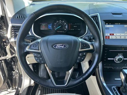 Used 2018 Ford Edge Titanium w/ Equipment Group 301A FWD image 30