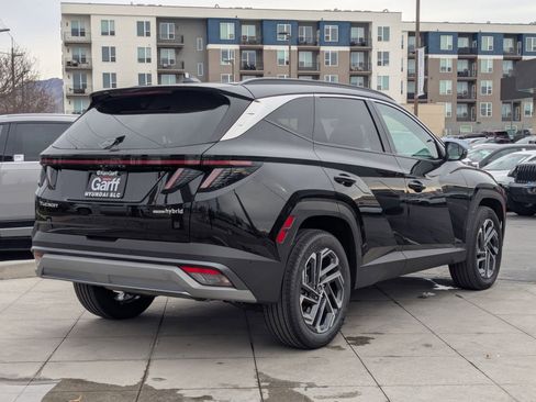 Certified 2025 Hyundai Tucson Limited image 4