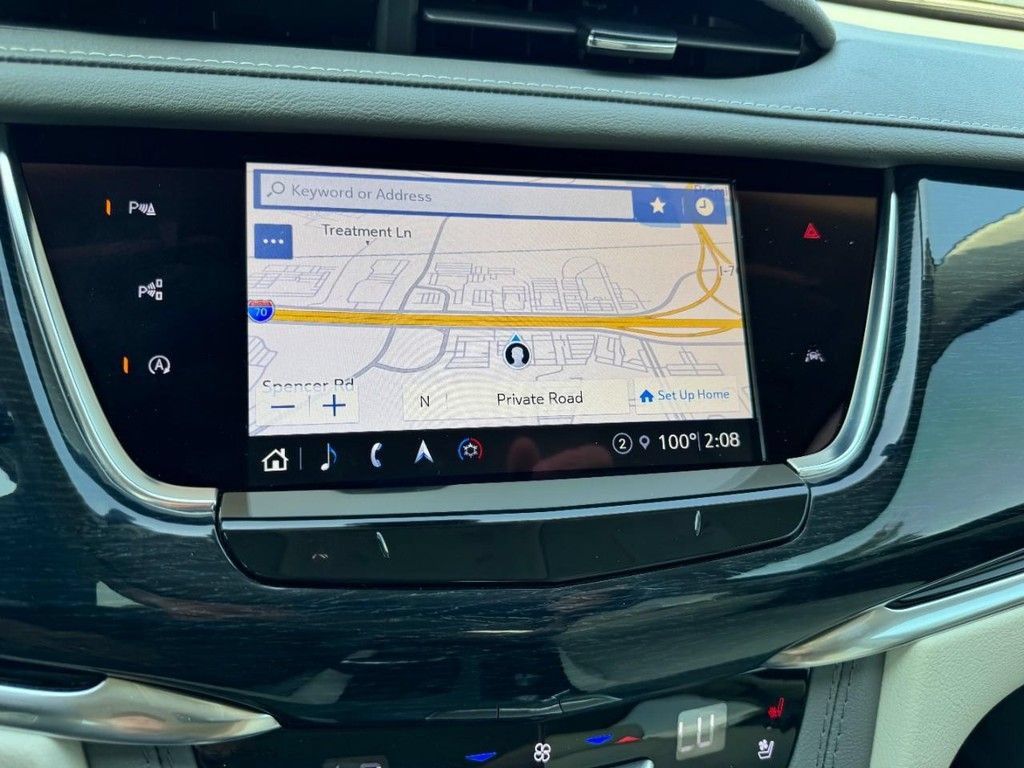 Used 2024 Cadillac XT6 Premium Luxury w/ Technology Package AWD/4WD image 22