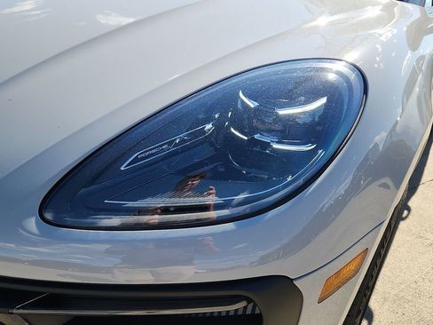 New 2026 Porsche Macan S image 8