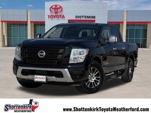 Used 2021 Nissan Titan SV w/ SV Convenience Package AWD/4WD image 1