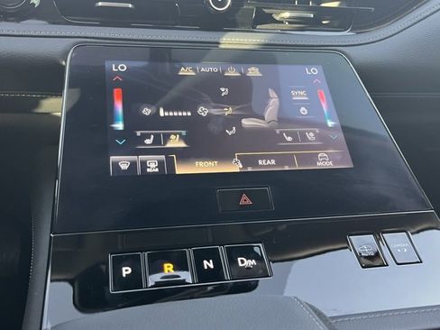 Certified 2025 INFINITI QX80 Luxe image 19