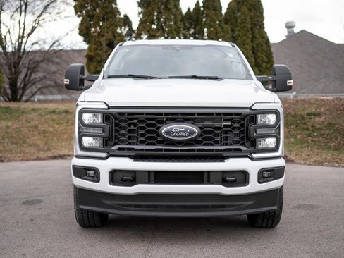 Used 2025 Ford F250 XL w/ STX Appearance Package image 2