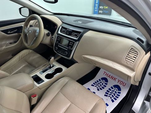 Used 2017 Nissan Altima 2.5 SL FWD image 8