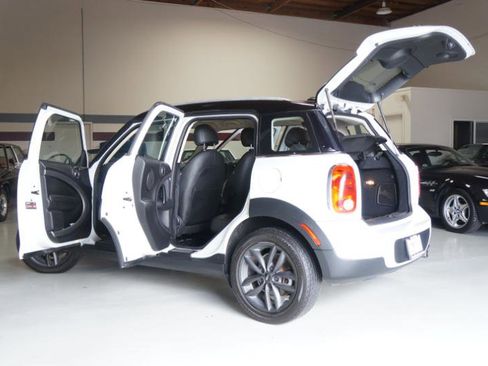 Used 2014 MINI Cooper Countryman image 18