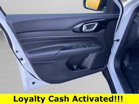 New 2026 Jeep Compass Latitude image 20