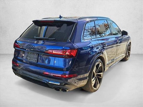 Used 2023 Audi SQ7 Prestige w/ Prestige Package image 8