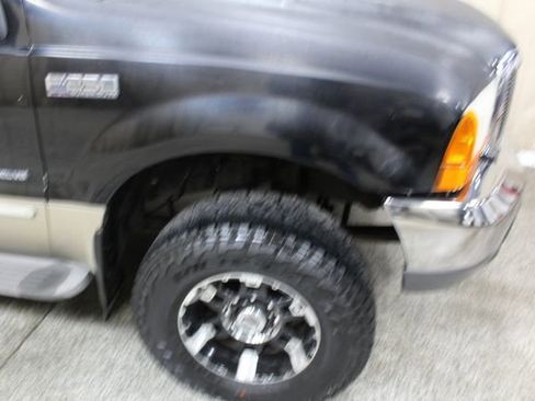 Used 2000 Ford F250 Lariat image 11