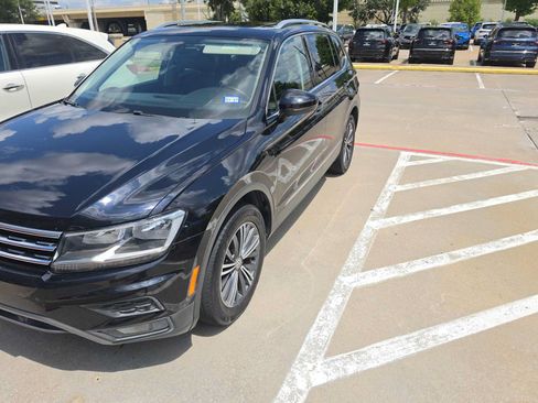 Used 2019 Volkswagen Tiguan SEL FWD image 1