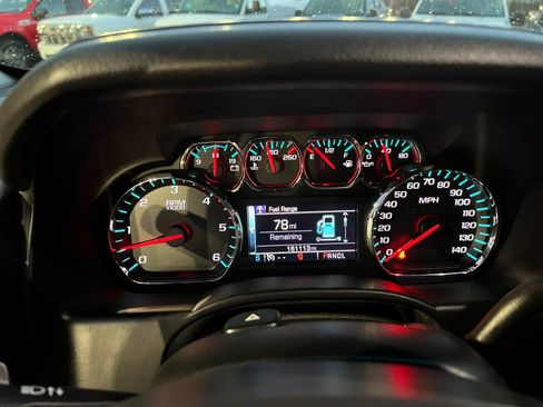 Used 2017 GMC Yukon SLT image 32