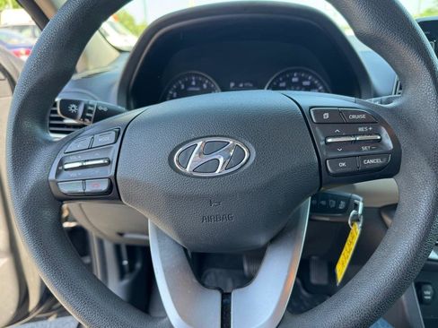 Used 2018 Hyundai Elantra GT FWD image 13