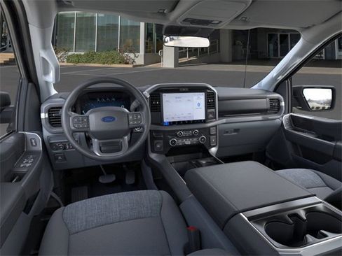 New 2026 Ford F150 XLT w/ XLT Chrome Appearance Package image 9