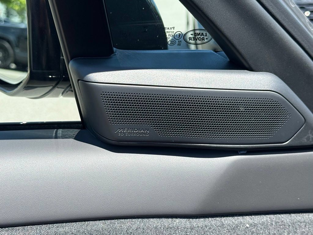 New 2026 Land Rover Range Rover Sport Dynamic SE AWD/4WD image 13
