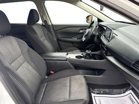 Used 2024 Nissan Rogue SV FWD image 14