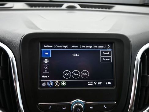 Used 2024 Chevrolet Equinox LT image 18