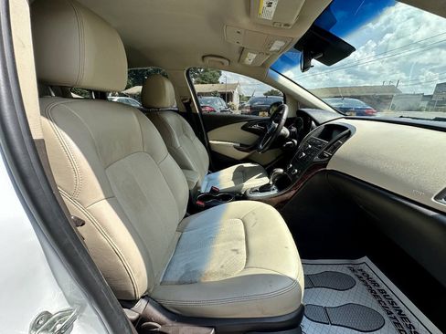 Used 2016 Buick Verano FWD image 19