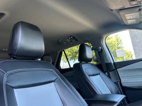 Used 2023 Ford Explorer XLT w/ Equipment Group 202A RWD image 17