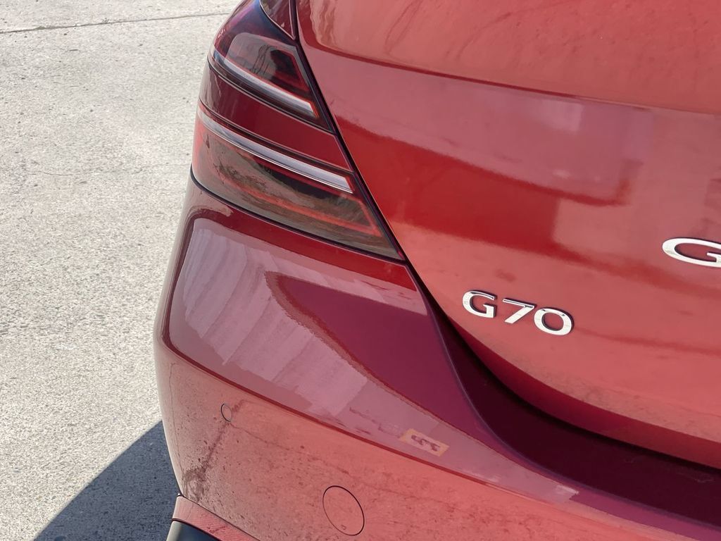 Used 2022 Genesis G70 2.0T w/ Prestige Package RWD image 32
