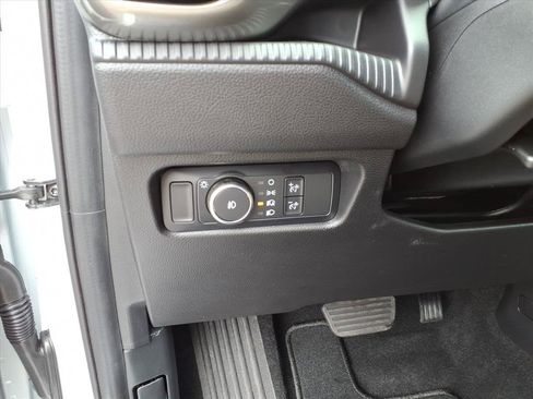 New 2025 Ford Ranger XLT w/ Equipment Group 301A High RWD image 12