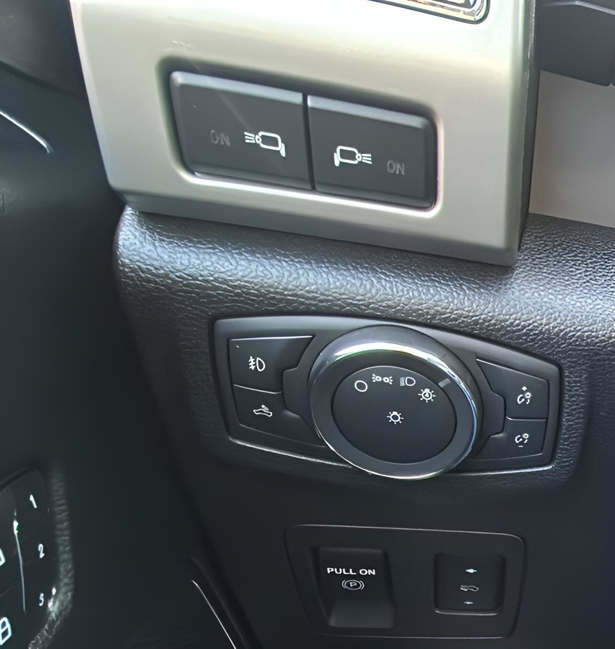 Used 2019 Ford F150 Lariat AWD/4WD image 19