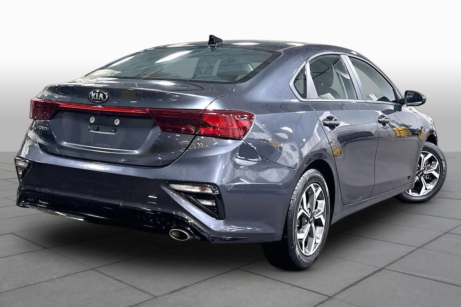 Used 2021 Kia Forte LXS FWD image 13