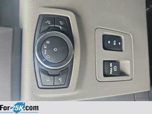 Used 2015 Ford F150 XLT w/ Equipment Group 302A Luxury AWD/4WD image 33