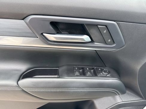 Used 2026 GMC Terrain Elevation FWD image 24