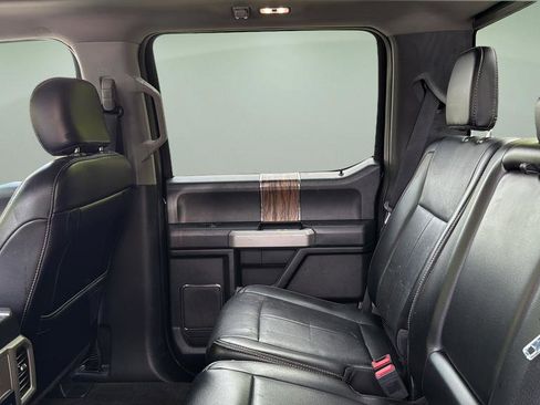 Used 2018 Ford F150 Lariat w/ Equipment Group 502A Luxury AWD/4WD image 15