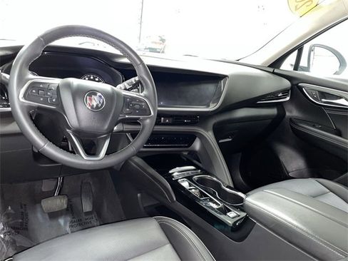 Used 2023 Buick Envision Essence image 18