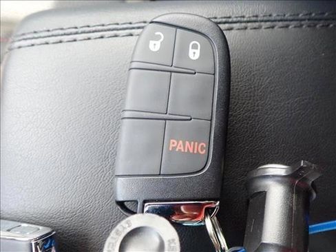 New 2025 Jeep Compass Trailhawk image 23