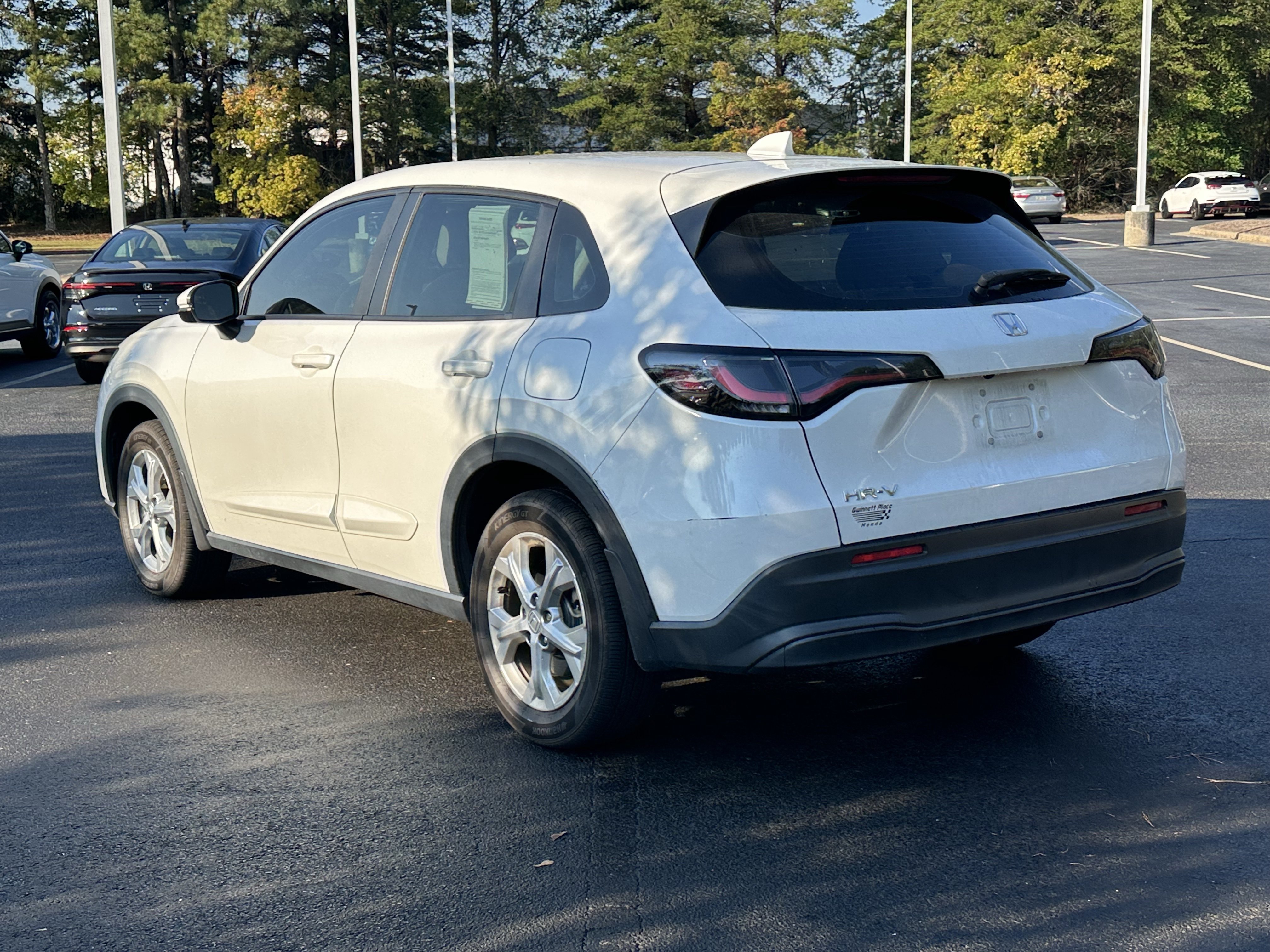 Certified 2023 Honda HR-V LX image 9