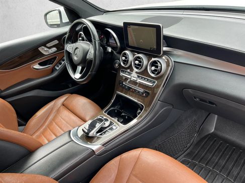 Used 2016 Mercedes-Benz GLC 300 4MATIC image 28