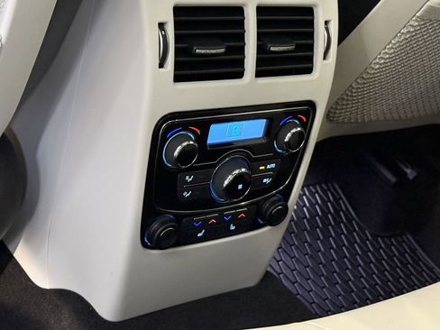 Used 2020 Jaguar F-PACE SVR image 14