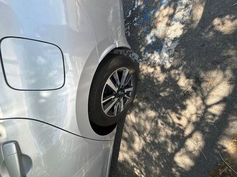 Certified 2025 Nissan Versa SV w/ Trunk Package FWD image 10