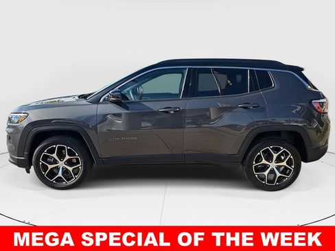 Used 2024 Jeep Compass Limited image 6