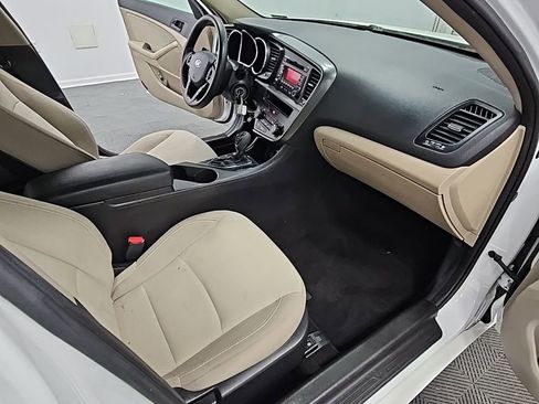 Used 2013 Kia Optima LX image 22