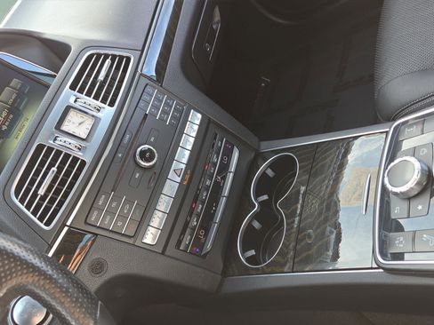 Used 2016 Mercedes-Benz E 550 Cabriolet image 37