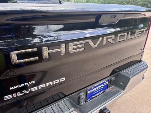 Used 2021 Chevrolet Silverado 1500 LT w/ Texas Edition Plus AWD/4WD image 13