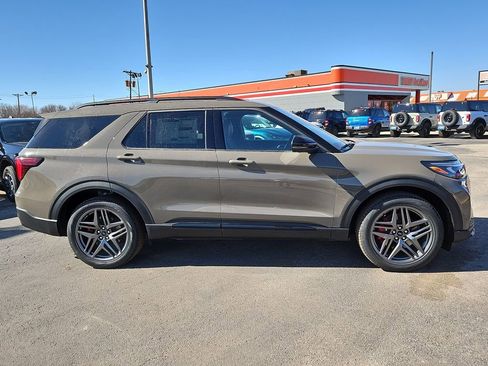 New 2026 Ford Explorer ST image 14