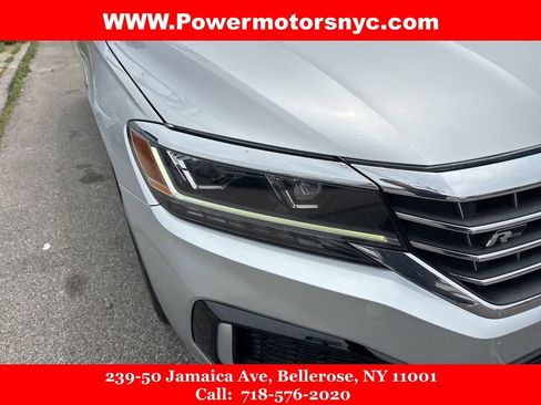 Used 2020 Volkswagen Passat 2.0T R-Line image 9