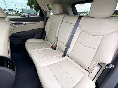 Used 2023 Cadillac XT5 Premium Luxury w/ Technology Package FWD image 19