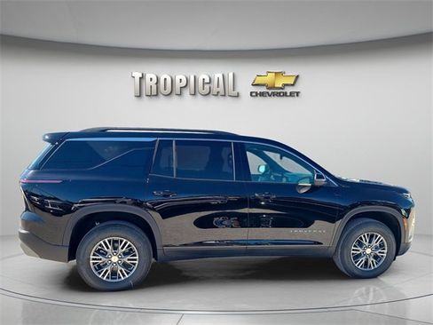New 2026 Chevrolet Traverse LT image 6