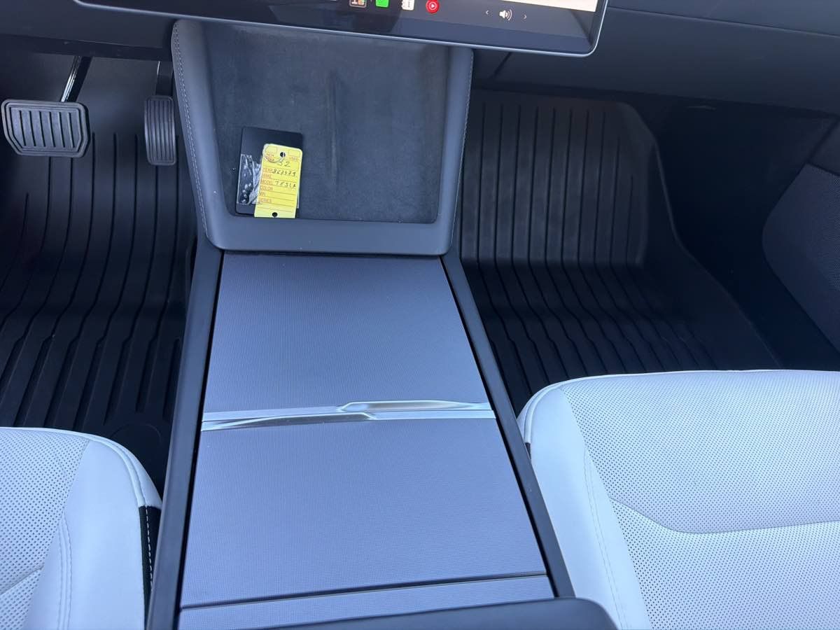 Used 2024 Tesla Model 3 Long Range RWD image 16