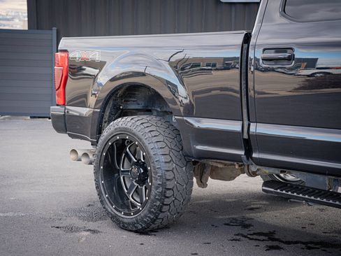 Used 2020 Ford F250 XLT AWD/4WD image 5