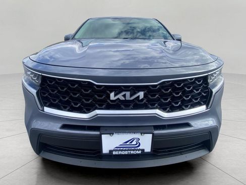 Used 2023 Kia Sorento LX AWD/4WD image 19