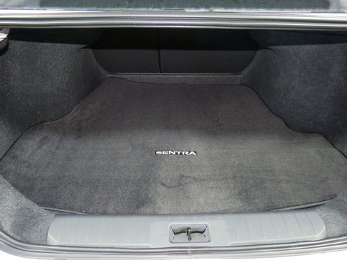 Certified 2025 Nissan Sentra SV image 21