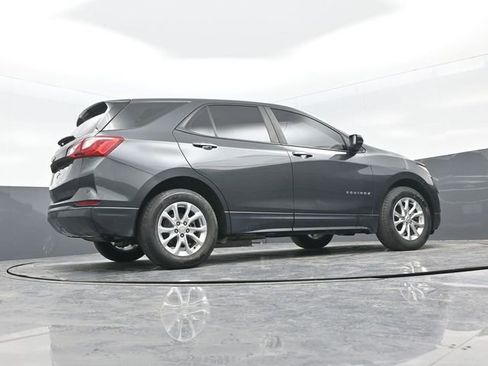 Used 2020 Chevrolet Equinox LS image 20