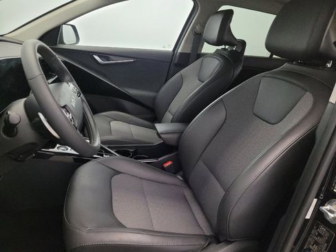 Used 2023 Kia Niro EX w/ EX Cold Weather Package FWD image 17
