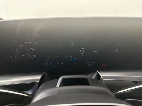 Used 2024 Cadillac Lyriq Luxury image 13