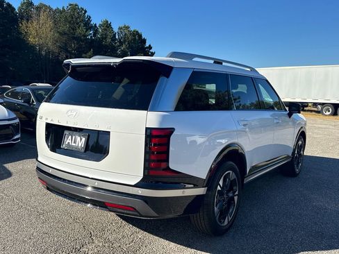 New 2026 Hyundai Palisade Limited FWD image 6